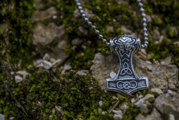viking symbols of strength